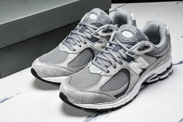 New Balance 2002R M2002RST  