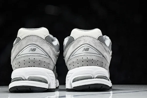 New Balance 2002R M2002RST  