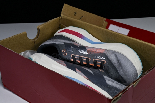 New Balance FuelCell Rebel V4 MFCPZSK 