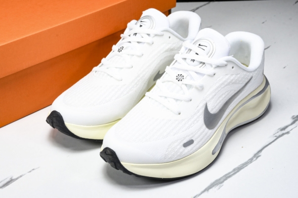 Nike Journey Run FNO228 104 