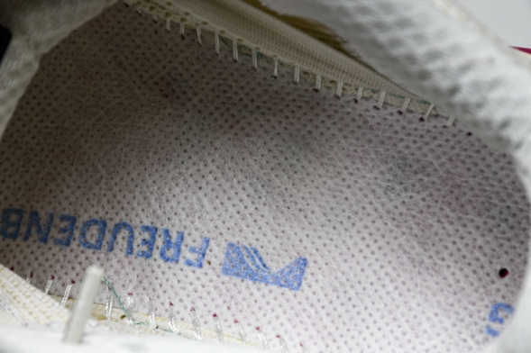 Hoka Clifton 9 1127896 EBDB 