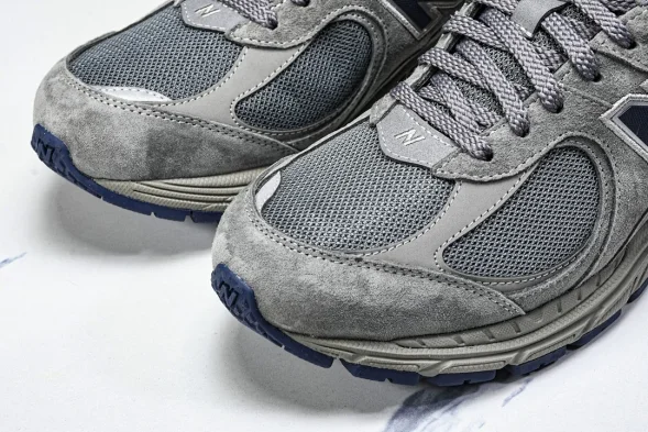New Balance 2002R M2002RXC 