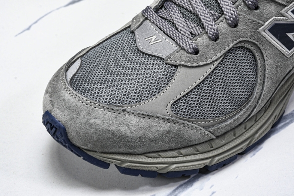 New Balance 2002R M2002RXC 