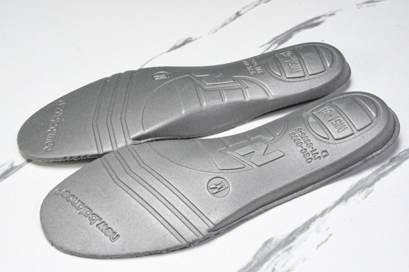 New Balance 1906  M1906RBT 