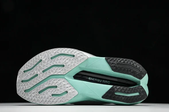 New Balance FuelCell Rebel V4 MFCXLK3 