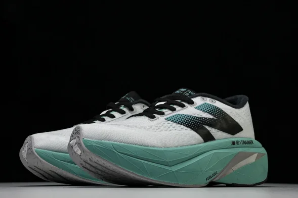 New Balance FuelCell Rebel V4 MFCXLK3 