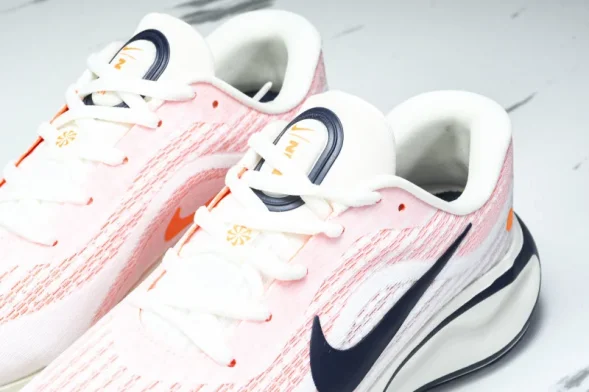Nike Journey Run FN0228 100 