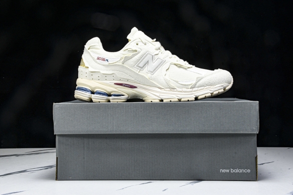 New Balance 2002R M2002RDS 