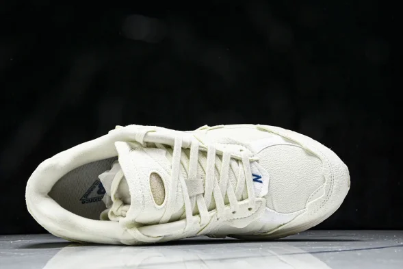 New Balance 2002R M2002RDS 