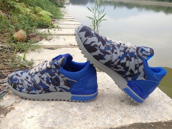  Adidas Originals ZX 700  