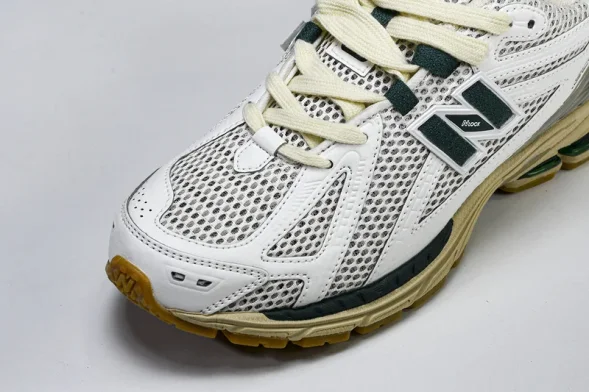 New Balance 1906  M1906RQ  