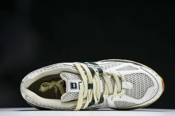 New Balance 1906  M1906RQ  