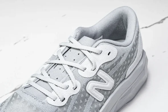 New Balance FuelCell Rebel V4 MRCELVD4 