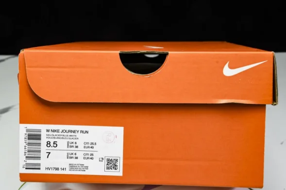 Nike Journey Run HV1798-141 