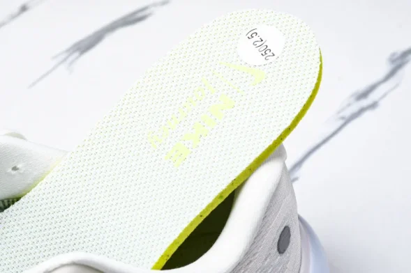 Nike Journey Run HV1798-141 