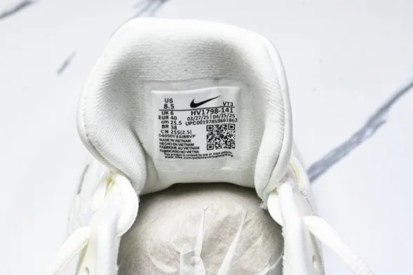 Nike Journey Run HV1798-141 