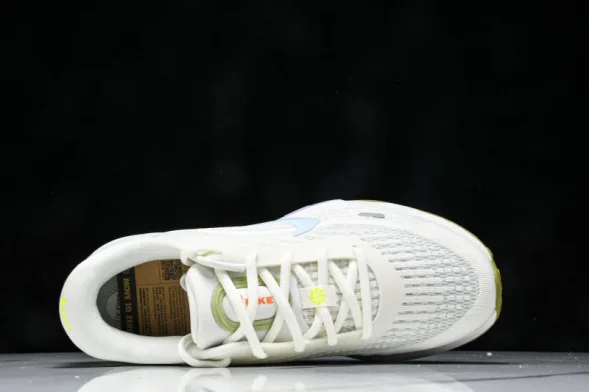 Nike Journey Run HV1798-141 