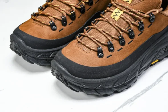 Hoka Tor Summit 1147952 HBCK 
