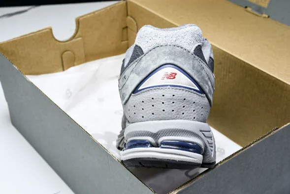 New Balance 2002R M2002RHG 