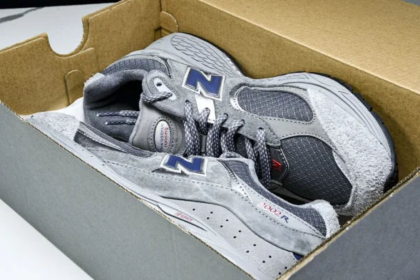 New Balance 2002R M2002RHG 