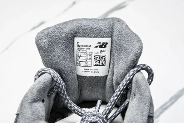 New Balance 2002R M2002RHG 
