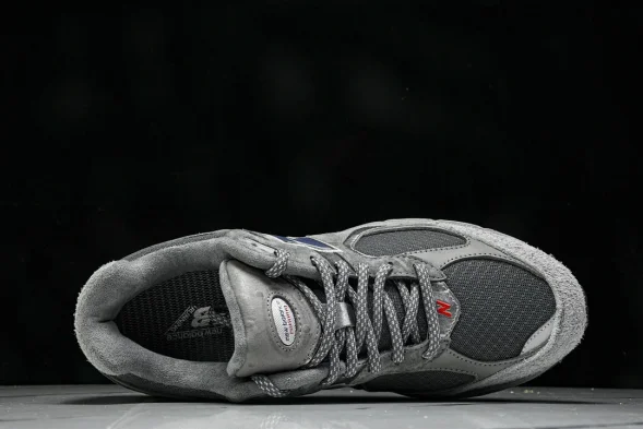 New Balance 2002R M2002RHG 