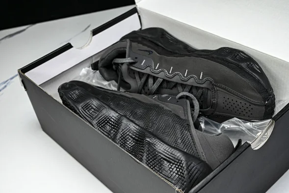 Nike Ava Rover HQ2863-300 
