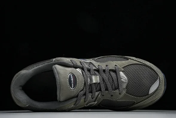 New Balance 2002R ML2002RA 