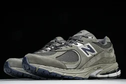 New Balance 2002R ML2002RA