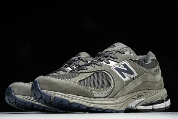 New Balance 2002R ML2002RA 