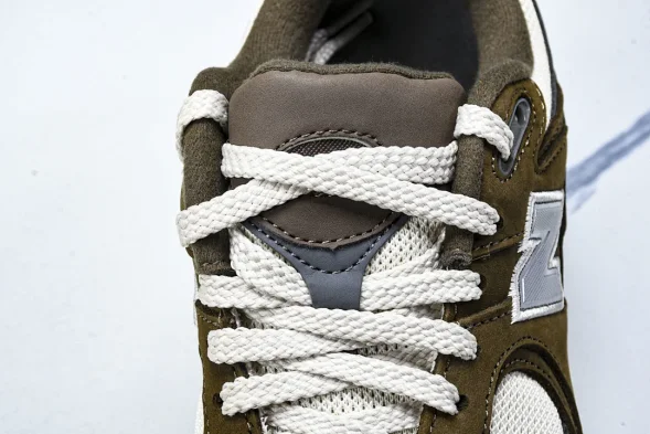 New Balance 2002R M2002RHS 
