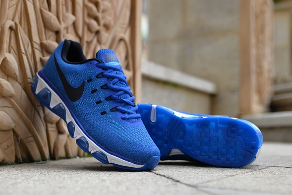 Nike TAILWIND  