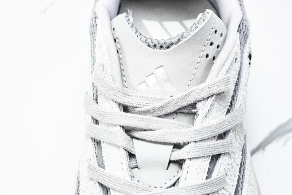 Adidas Lightblaze JQ9975 