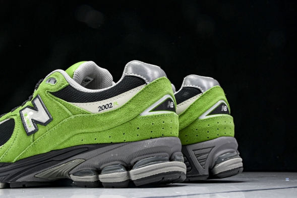 New Balance 2002R M2002RGZ 
