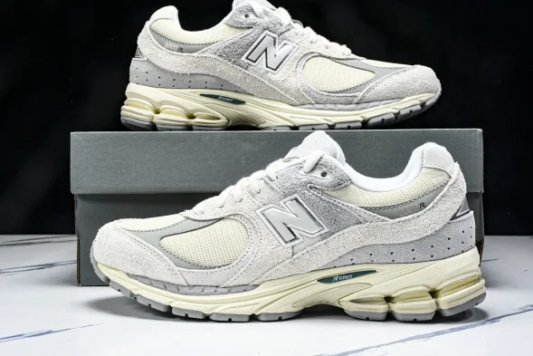 New Balance 2002R I2002REK 