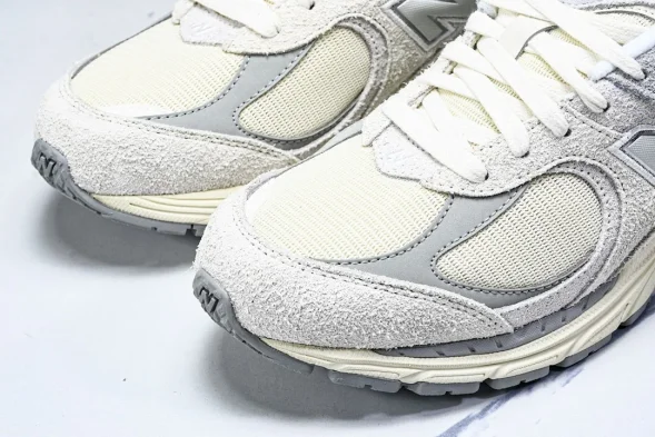 New Balance 2002R I2002REK 