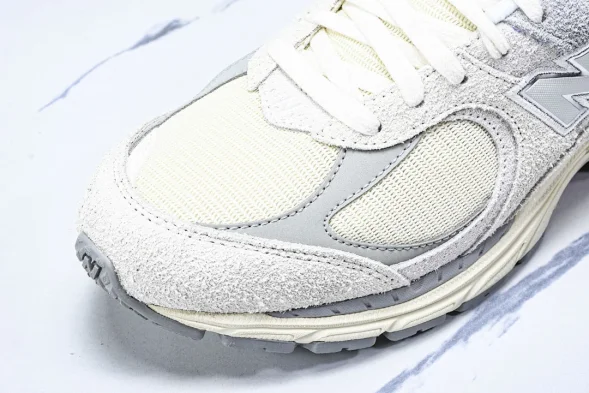 New Balance 2002R I2002REK 