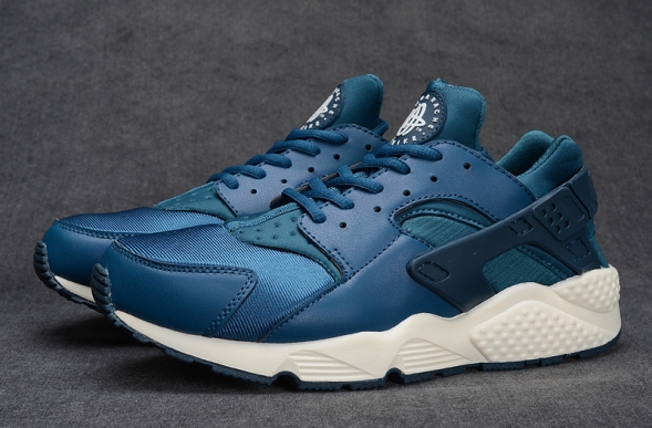 Nike Air Huarache 634835-400  