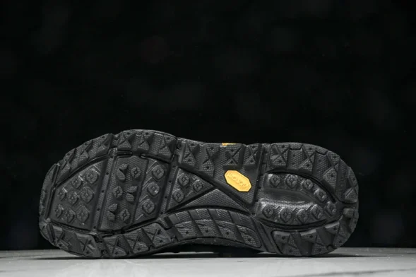 Hoka Tor Summit 1147952 BBLC 