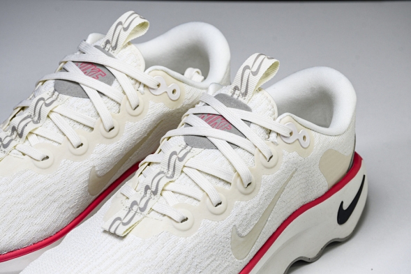 Nike Motiva DV1238-104 