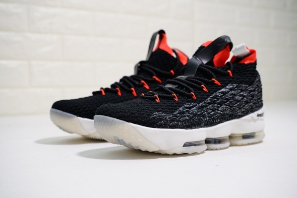 Nike LeBron 15 AQ2363-002 