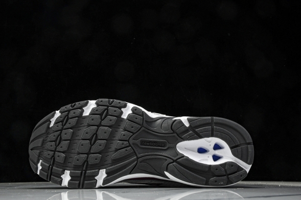 New Balance 740 U740RD2 