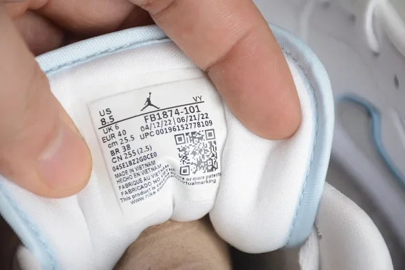 Nike Air Jordan 1 low FB1874-101 