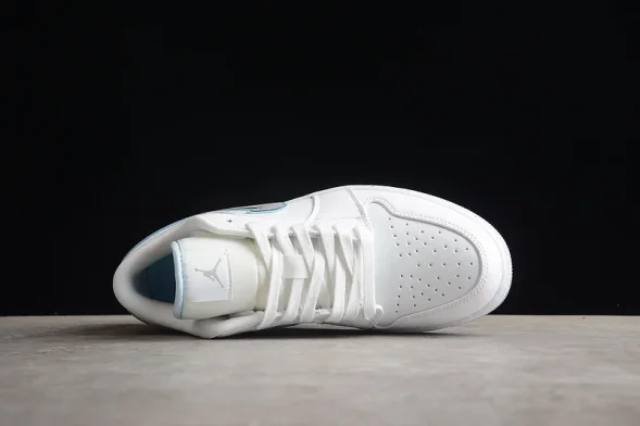 Nike Air Jordan 1 low FB1874-101 