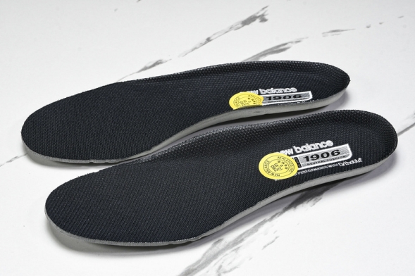 New Balance 1906 M1906WFF  