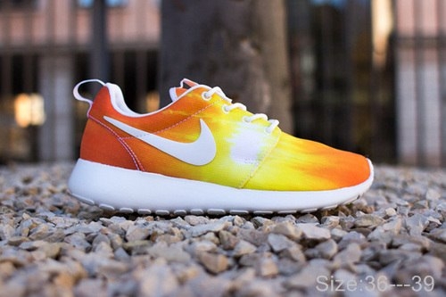 Nike Roshe Run 