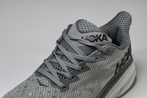 Hoka Clifton 9 1132210 HMBC 