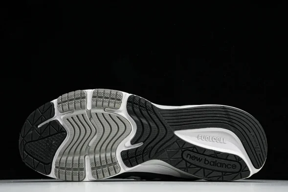 New Balance NB990 M990NV6 