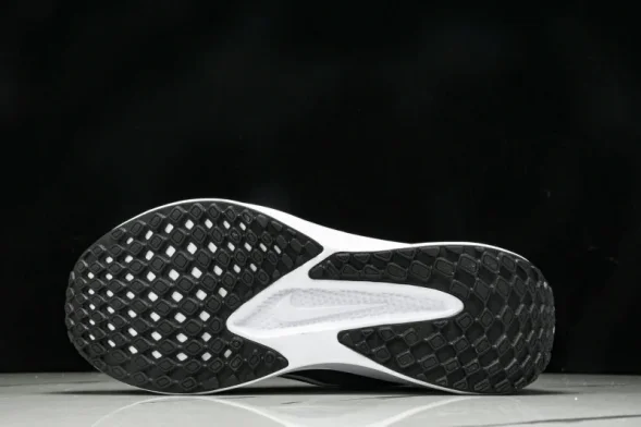 Nike Quest 6 FD6033-001 
