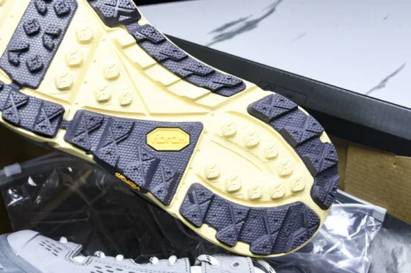 Hoka Tor Ultra Low 1130310 OKP 
